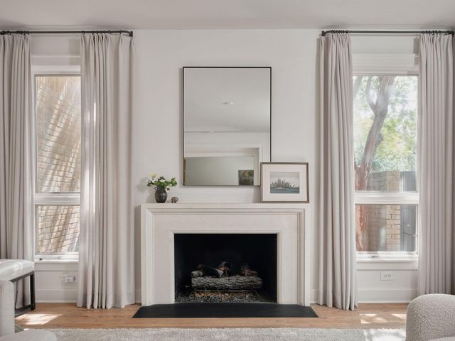 1109 Elm ST D, Austin, TX 78703