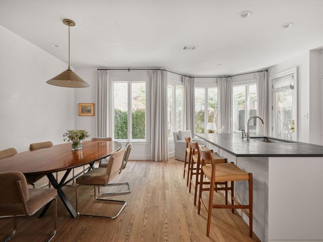 1109 Elm ST D, Austin, TX 78703