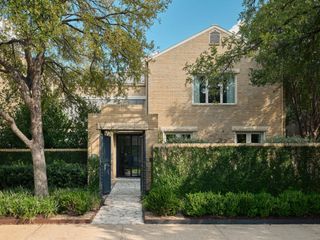 1109 Elm ST D, Austin, TX 78703