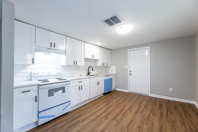 1505 Brazos Street, Rosenberg, TX 77471