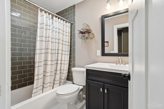 4193 Muchmore Road, Columbia Twp, OH 45227