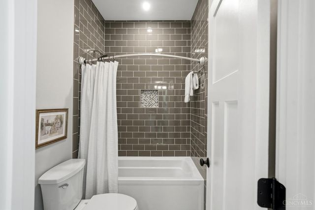 4193 Muchmore Road, Columbia Twp, OH 45227