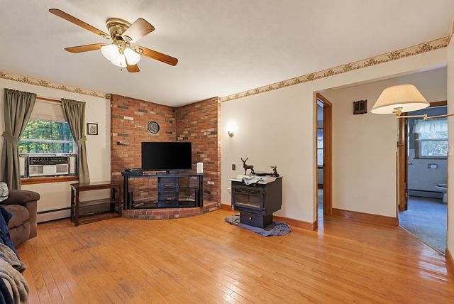 73 Justice Hill Rd, Sterling, MA 01564