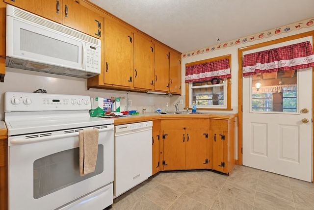 73 Justice Hill Rd, Sterling, MA 01564