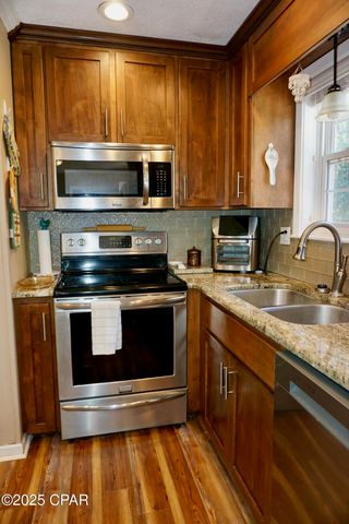 2071 Short Avenue, Sneads, FL 32460