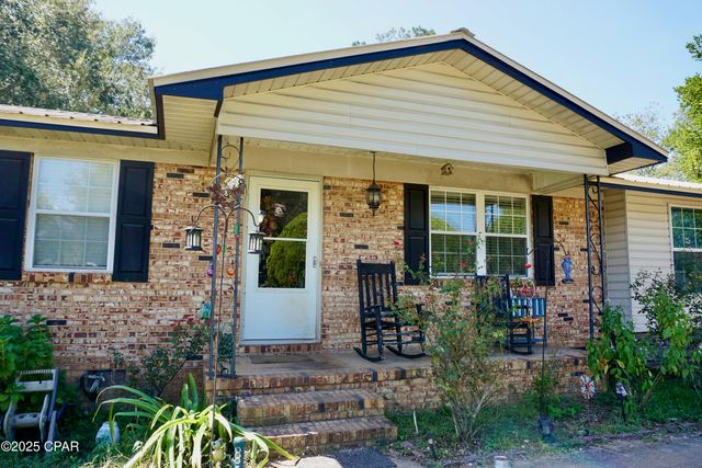 2071 Short Avenue, Sneads, FL 32460