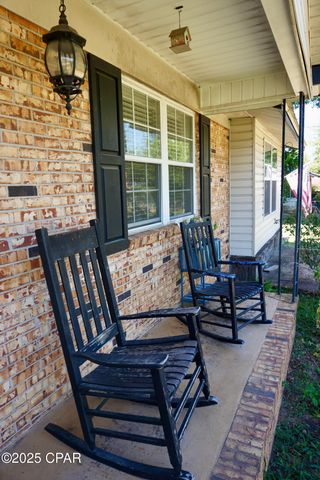 2071 Short Avenue, Sneads, FL 32460