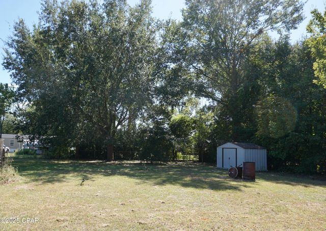 2071 Short Avenue, Sneads, FL 32460