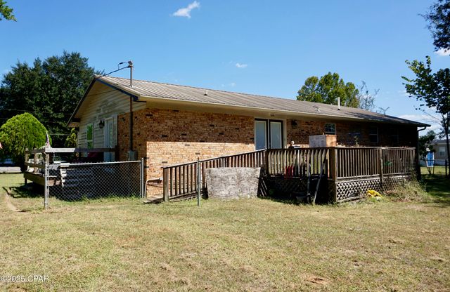 2071 Short Avenue, Sneads, FL 32460