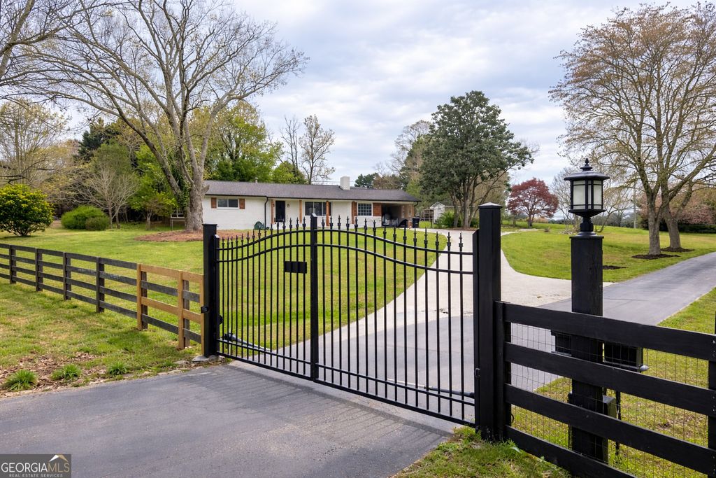 5605 Burke Lane, Gainesville, GA 30506