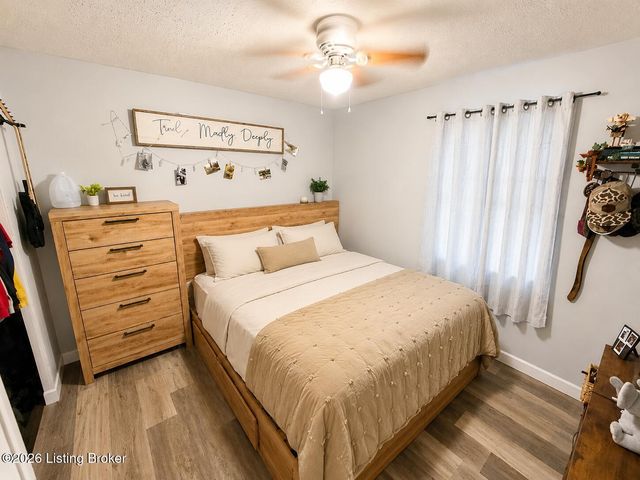148 Vonda Ct, Radcliff, KY 40160