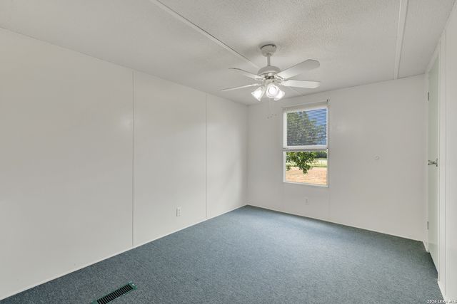 259 McKnight RD, Seguin, TX 78155