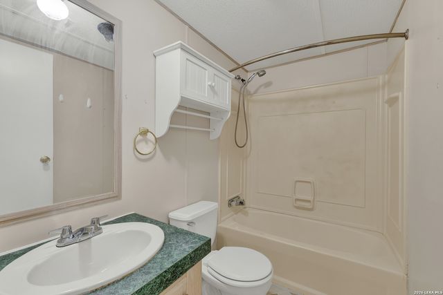 259 McKnight RD, Seguin, TX 78155