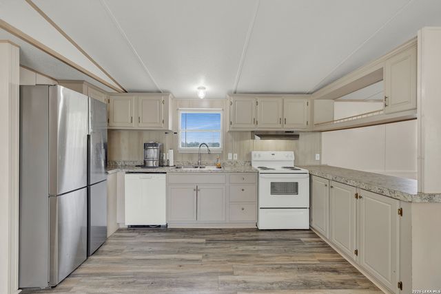 259 McKnight RD, Seguin, TX 78155