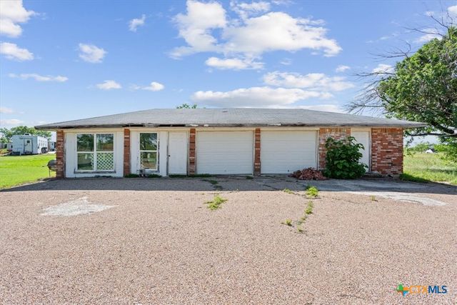 9088 Fm 437, Rogers, TX 76569