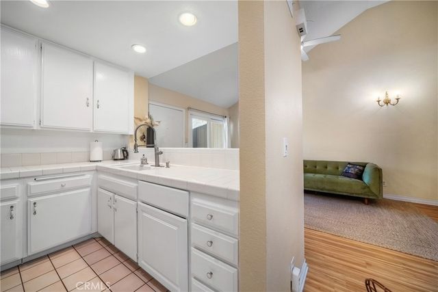 22421 Sherman Way 10, West Hills, CA 91307