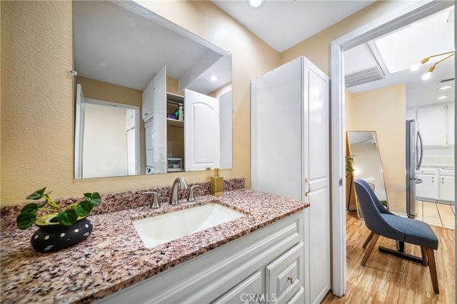 22421 Sherman Way 10, West Hills, CA 91307