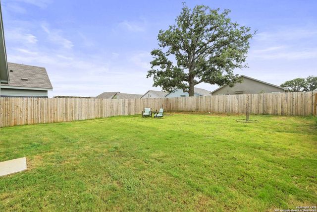 108 Ciarans Crossing, Fredericksburg, TX 78624