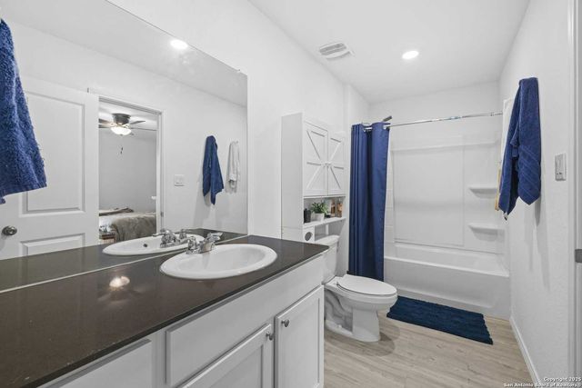 108 Ciarans Crossing, Fredericksburg, TX 78624