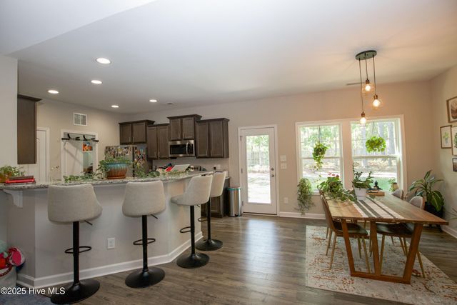 1385 Whitney Drive, Aberdeen, NC 28315
