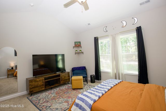 1385 Whitney Drive, Aberdeen, NC 28315
