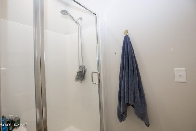 1385 Whitney Drive, Aberdeen, NC 28315