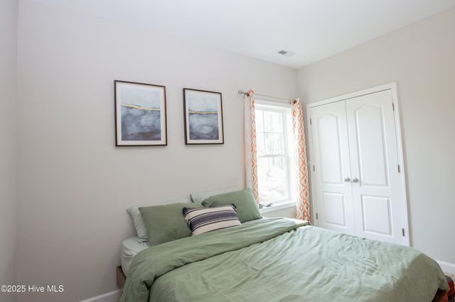 1385 Whitney Drive, Aberdeen, NC 28315