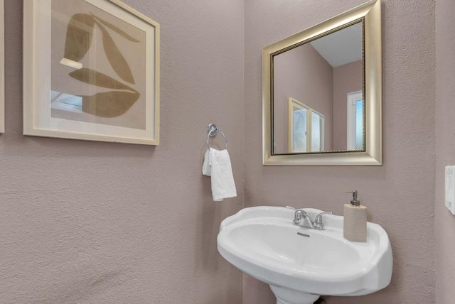 1006 Bellhurst Avenue, San Jose, CA 95122