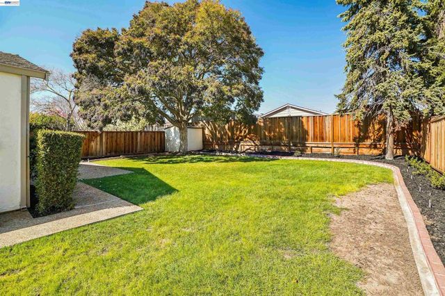 4138 4138 Bishop Pine Way, Livermore, CA 94551