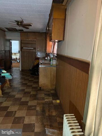 954 CENTER ST, Coal Township, PA 17866