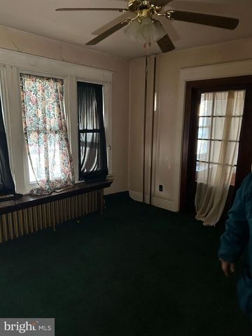 954 CENTER ST, Coal Township, PA 17866