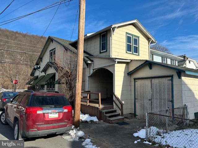 954 CENTER ST, Coal Township, PA 17866