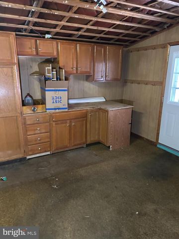 954 CENTER ST, Coal Township, PA 17866