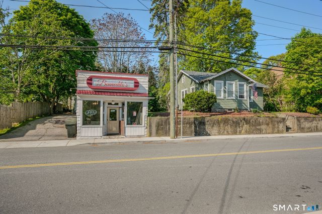 231 Poquonnock Road, Groton, CT 06340