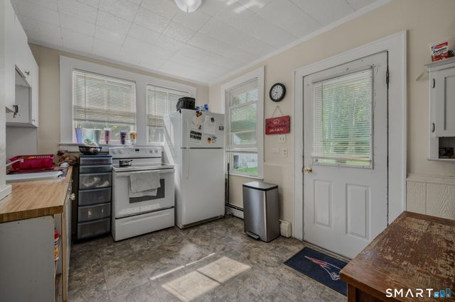 231 Poquonnock Road, Groton, CT 06340