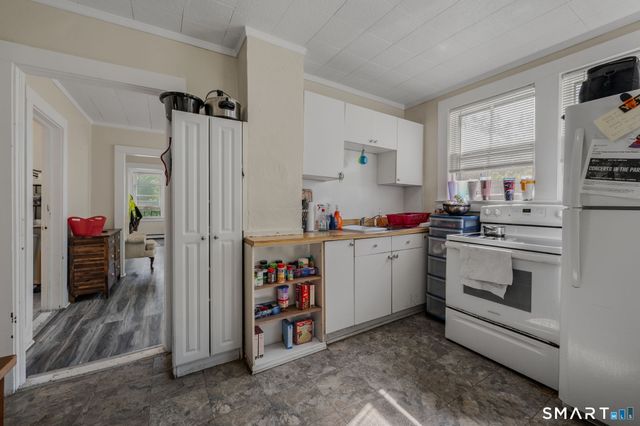 231 Poquonnock Road, Groton, CT 06340