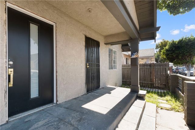 1082 1084 Lewis, Long Beach, CA 90813