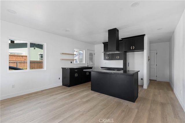 1082 1084 Lewis, Long Beach, CA 90813