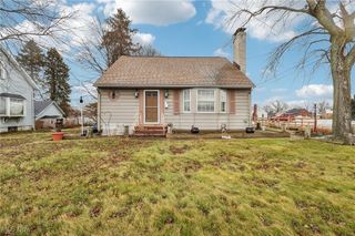 700 Whipple Avenue NW, Canton, OH 44708