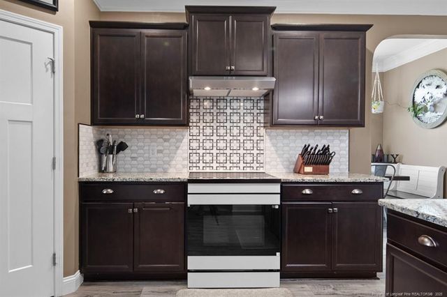 1413 Amen Court, Hope Mills, NC 28348