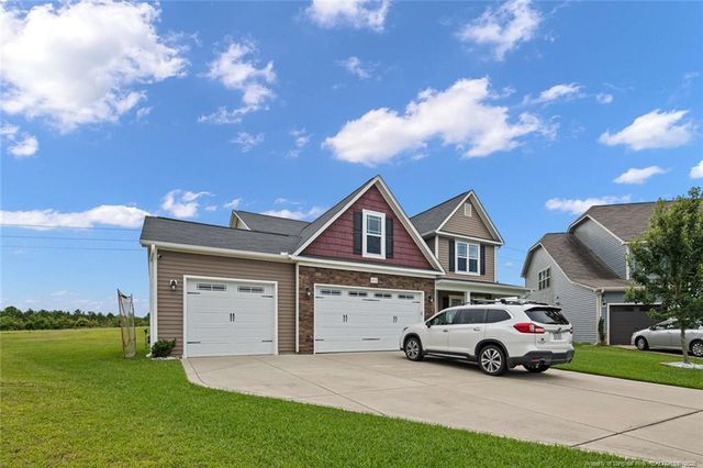 1413 Amen Court, Hope Mills, NC 28348
