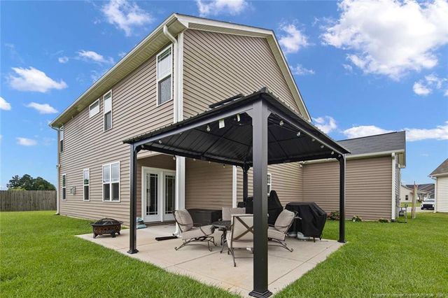 1413 Amen Court, Hope Mills, NC 28348