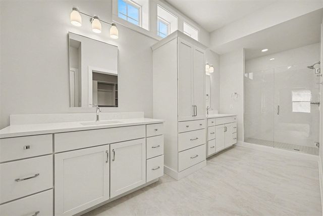 4692 Knapp Bluff Drive, Grand Rapids, MI 49525