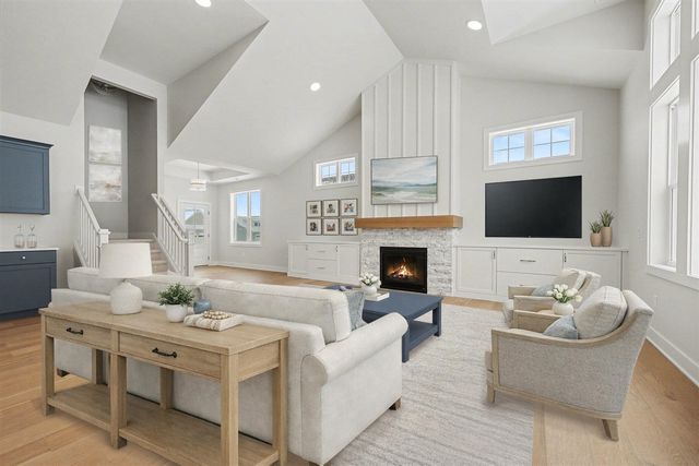 4692 Knapp Bluff Drive, Grand Rapids, MI 49525