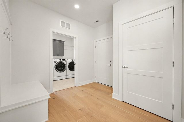 4692 Knapp Bluff Drive, Grand Rapids, MI 49525