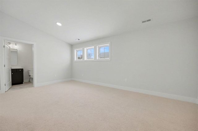 4692 Knapp Bluff Drive, Grand Rapids, MI 49525