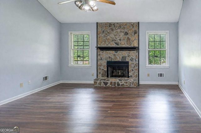 989 Gate Post Land, Lawrenceville, GA 30044