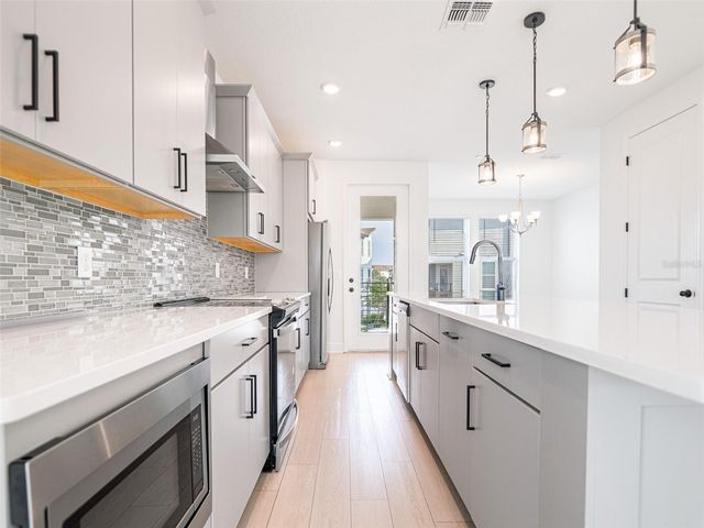 8442 SPERRY STREET, Orlando, FL 32827