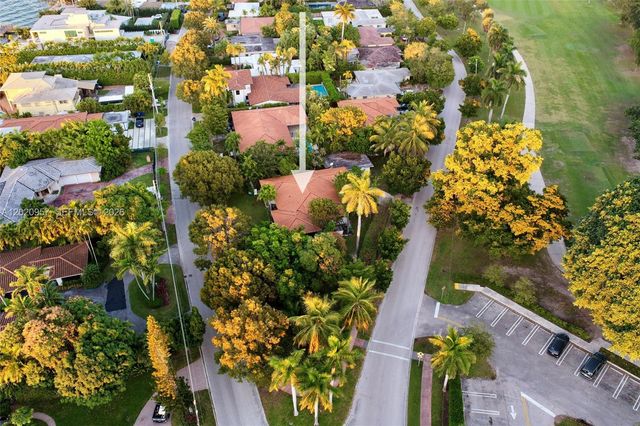 1100 N Shore Dr 1, Miami Beach, FL 33141