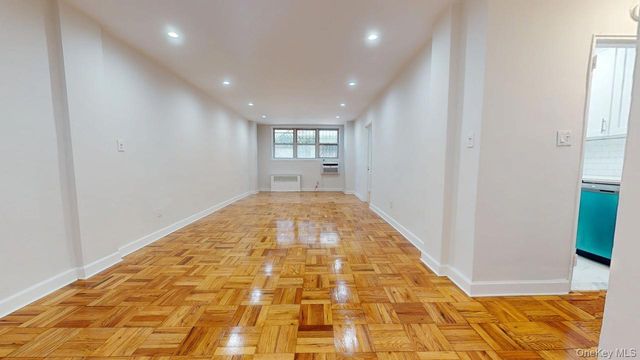 66-15 Thornton Place L4, Rego Park, NY 11374